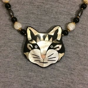 Cat face necklace